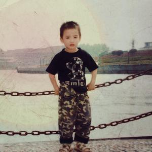 黑人麦克到日本朋友家做客
